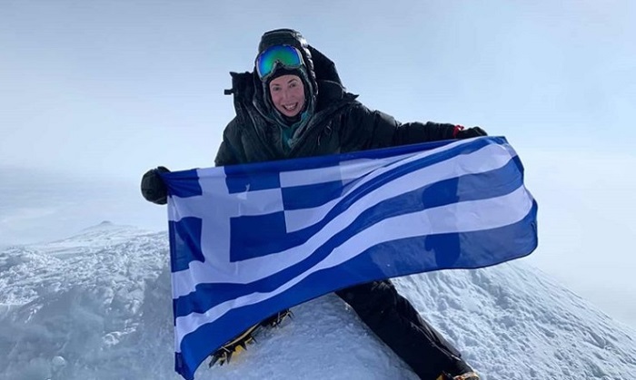 Alpinista griega conquista los siete picos más altos de la Tierra