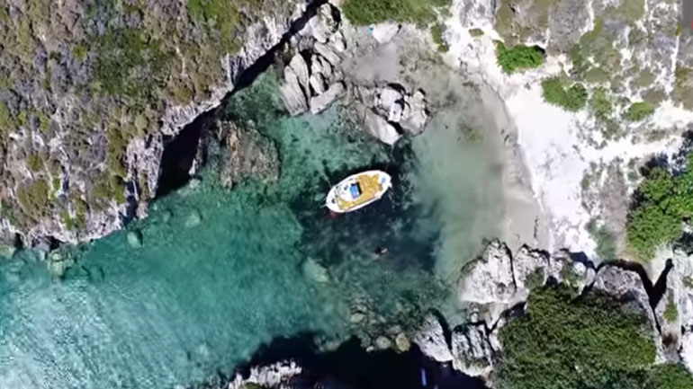 La playa más privada de Grecia
