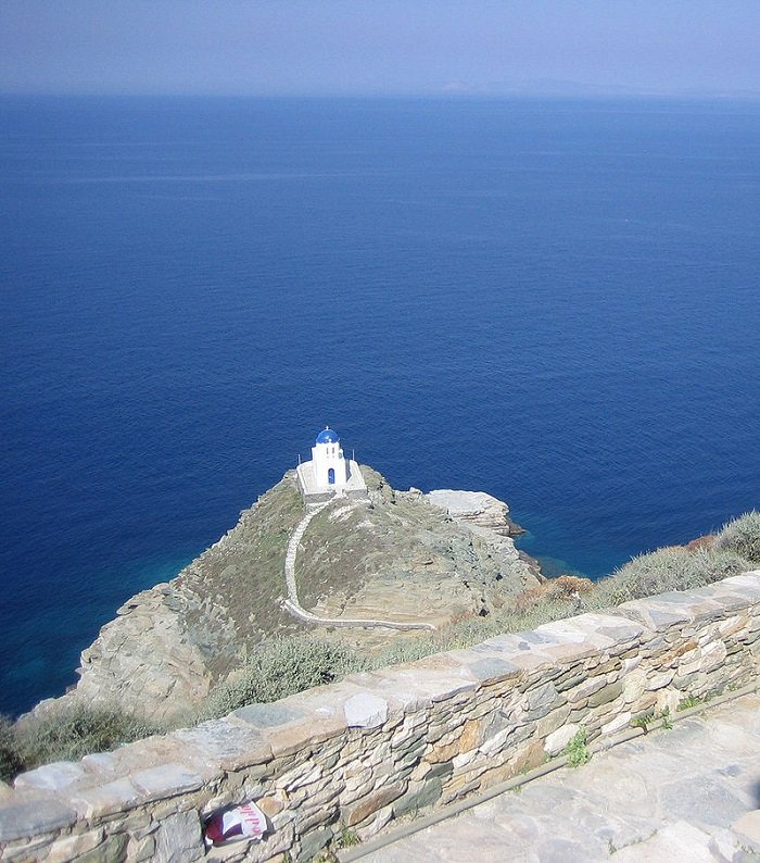 La Isla de Sifnos, una Joya sin Pretensiones de las Cícladas Occidentales