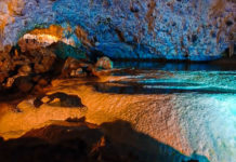 Cueva en Grecia