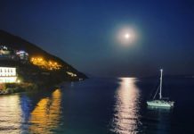 luna azul en Grecia